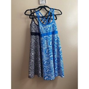Lola Women’s Blue & Black Floral Shelf Bra Sleeveless Athletic Dress XS Lot Of 2